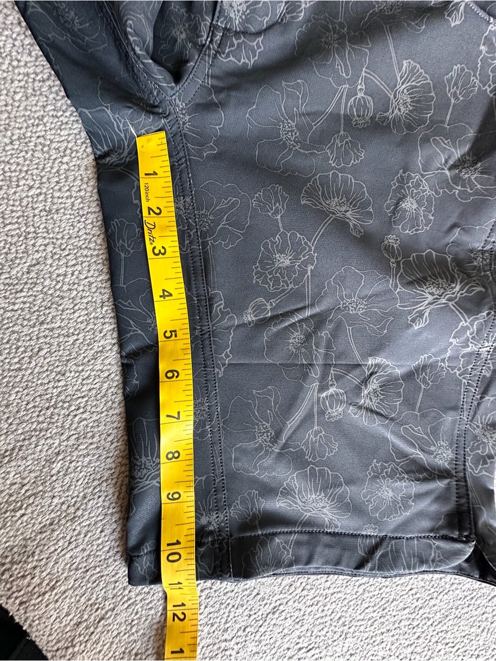 Wild Rye Freel MTB Bike Shorts Women's 6 Lotus
Greyscale Floral 12 - Picture 6 of 16
